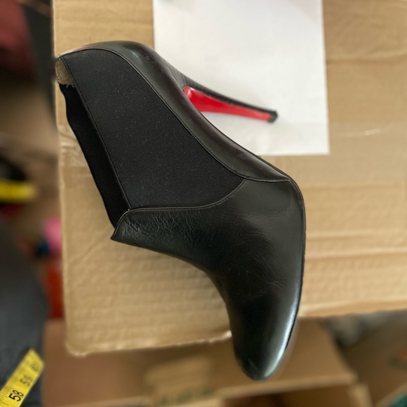 oh…DEER! Black Size 8 1/2 closed toe stiletto booties - Picture 7 of 9